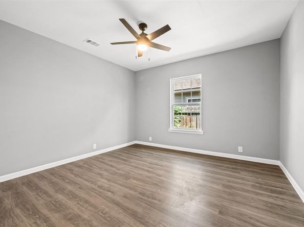 1616 E Robert Street , Fort Worth Texas 76104