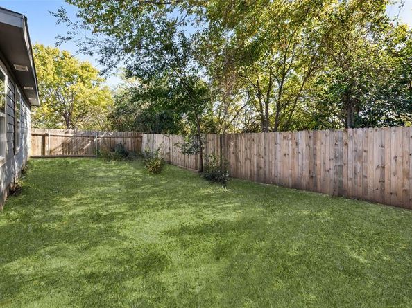 1616 E Robert Street , Fort Worth Texas 76104