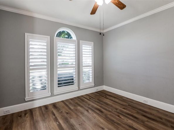 1104  Elk Trail , Carrollton Texas 75007