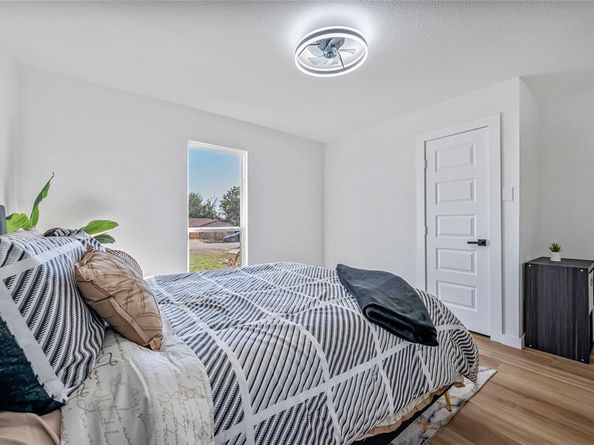 5608  Helmick Avenue , Fort Worth Texas 76107
