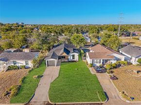 5608  Helmick Avenue , Fort Worth Texas 76107