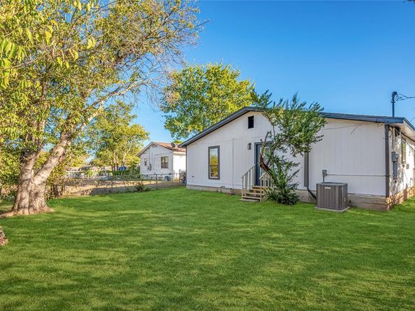 5608  Helmick Avenue , Fort Worth Texas 76107