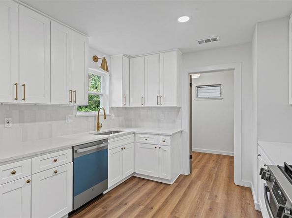 4920  Rector Avenue , Fort Worth Texas 76133