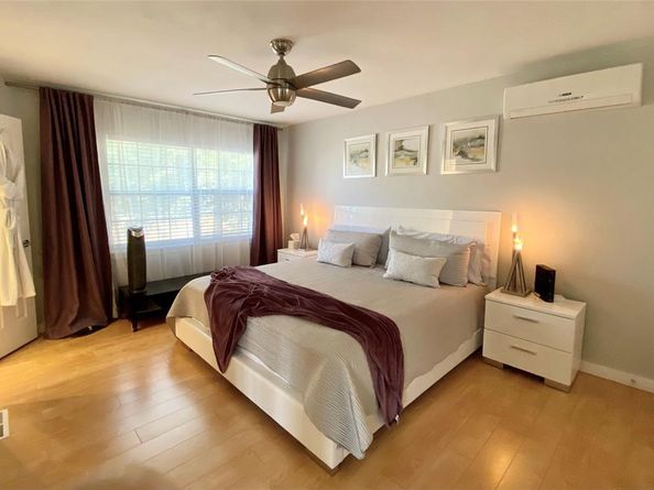 1563  Mccoy Street , Dallas Texas 75204