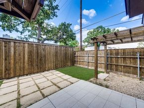 1563  Mccoy Street , Dallas Texas 75204