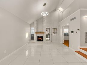 1563  Mccoy Street , Dallas Texas 75204