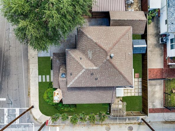 1563  Mccoy Street , Dallas Texas 75204