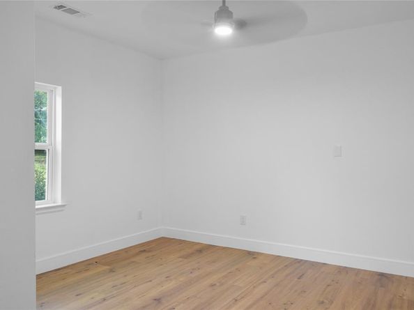3400  Spence Street , Dallas Texas 75215