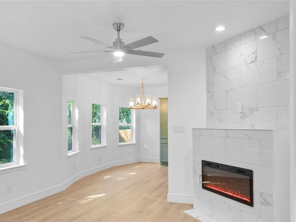 3400  Spence Street , Dallas Texas 75215