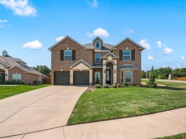 203  Chateau Avenue , Kennedale Texas 76060