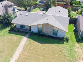 1914  Snowmass Lane , Garland Texas 75044