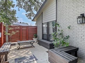 1008  Via Valencia  , Mesquite Texas 75150