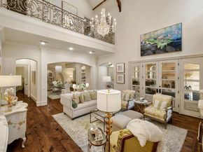 1  Bretton Woods Way , Dallas Texas 75220
