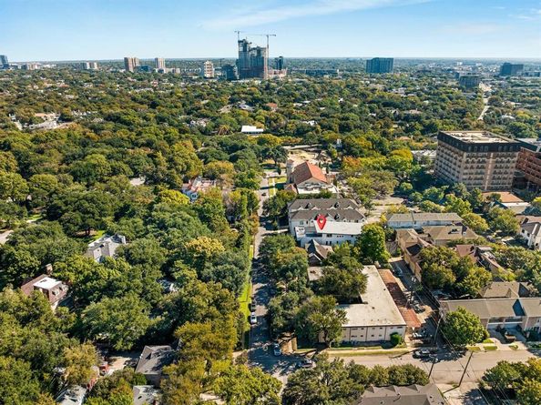 4214  Hawthorne Avenue , Dallas Texas 75219