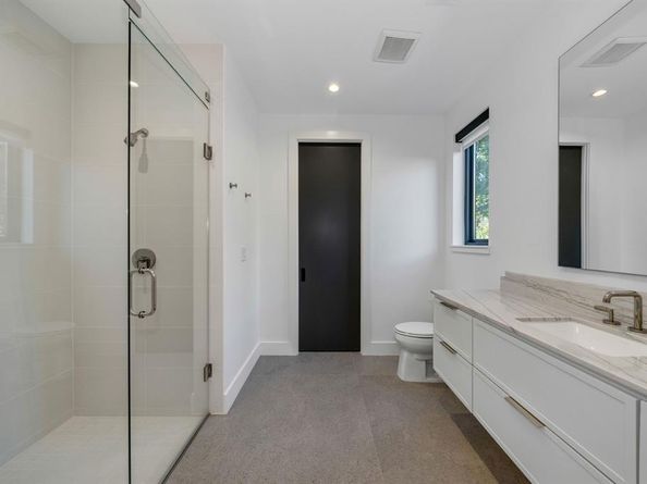 4214  Hawthorne Avenue , Dallas Texas 75219