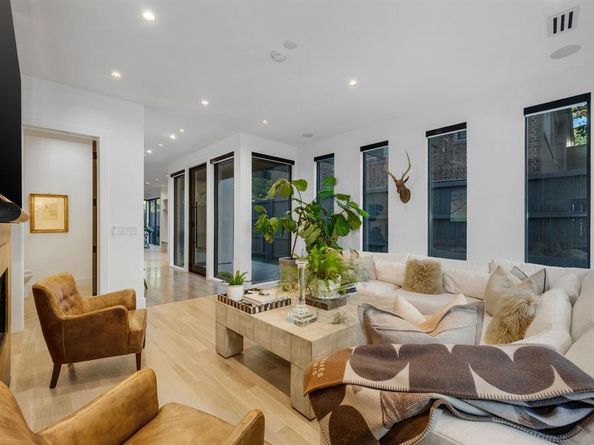 4214  Hawthorne Avenue , Dallas Texas 75219