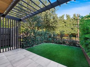 4214  Hawthorne Avenue , Dallas Texas 75219