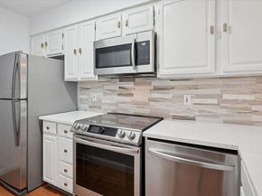 5740  Martel Avenue  B18, Dallas Texas 75206