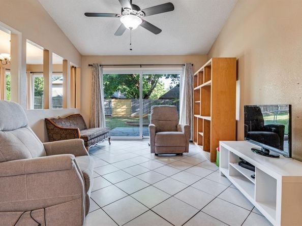 6215  Echo Summit Lane , Arlington Texas 76017