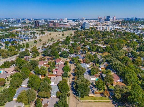 3807  Blue Trace Lane , Farmers Branch Texas 75244