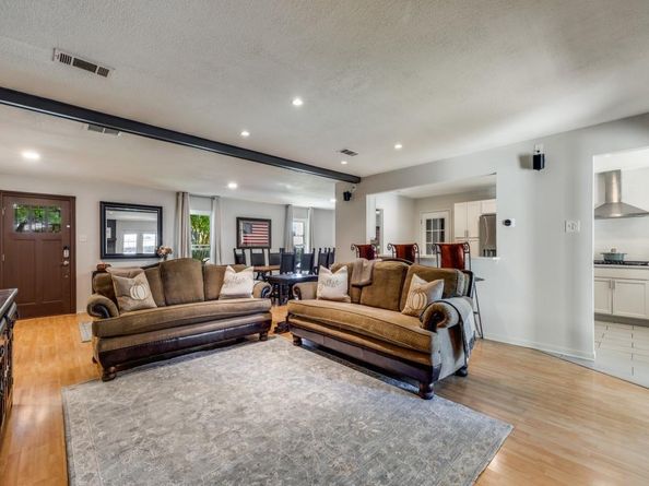 3807  Blue Trace Lane , Farmers Branch Texas 75244