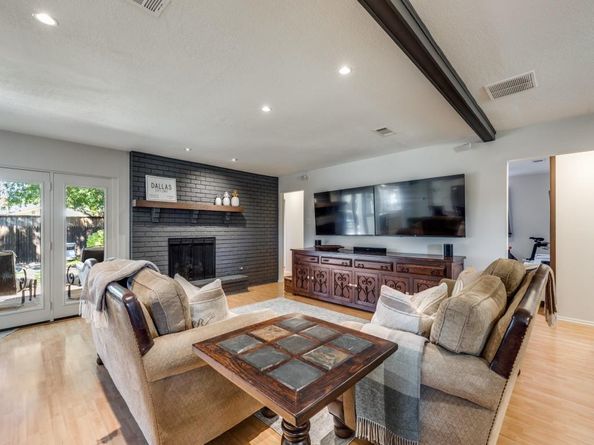 3807  Blue Trace Lane , Farmers Branch Texas 75244