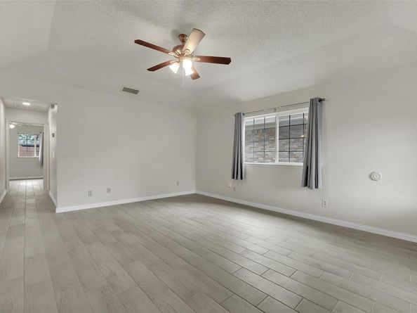 411 S Las Vegas Trail , White Settlement Texas 76108