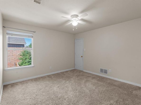 1610  Lakeland Park Drive , Garland Texas 75043
