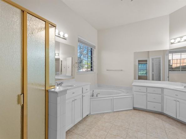 1610  Lakeland Park Drive , Garland Texas 75043
