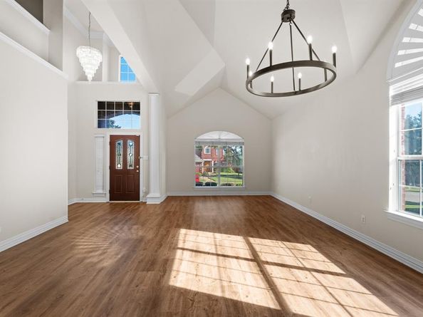 1610  Lakeland Park Drive , Garland Texas 75043