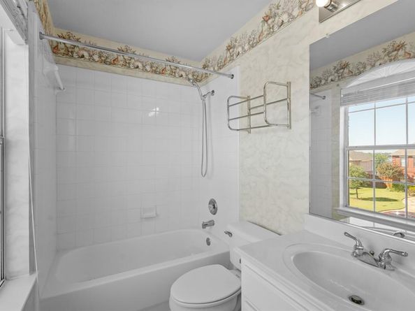 1610  Lakeland Park Drive , Garland Texas 75043
