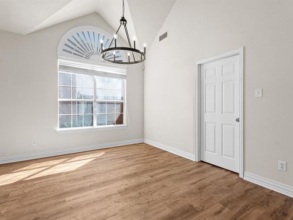 1610  Lakeland Park Drive , Garland Texas 75043