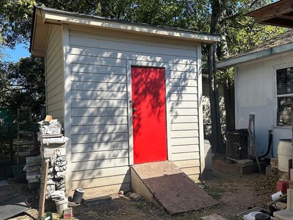 539  Ella Avenue , Dallas Texas 75217