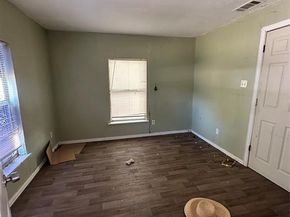 539  Ella Avenue , Dallas Texas 75217