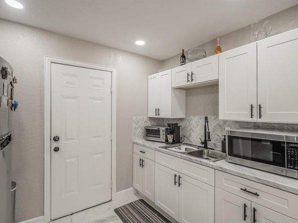 4506  Roberts Avenue , Dallas Texas 75215