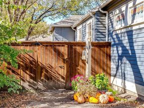 2000  College Avenue , Fort Worth Texas 76110