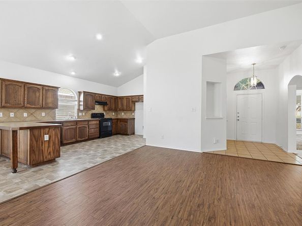 1016  Fairweather Drive , Fort Worth Texas 76120