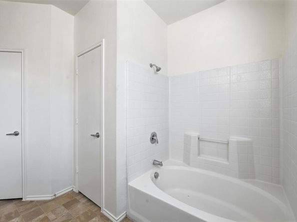 1016  Fairweather Drive , Fort Worth Texas 76120