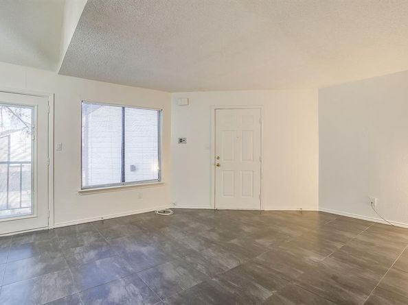 2300  Bamboo Drive  N207, Arlington Texas 76006