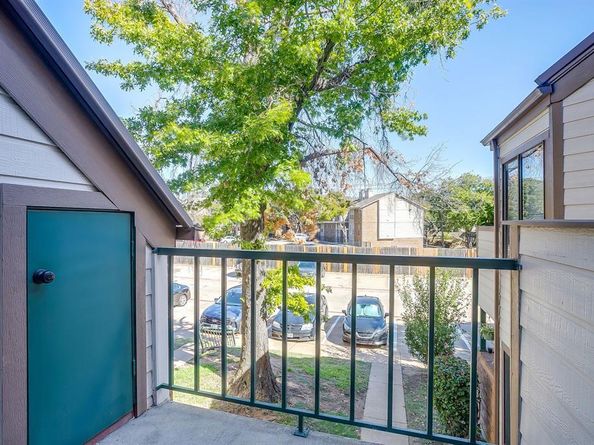 2300  Bamboo Drive  N207, Arlington Texas 76006