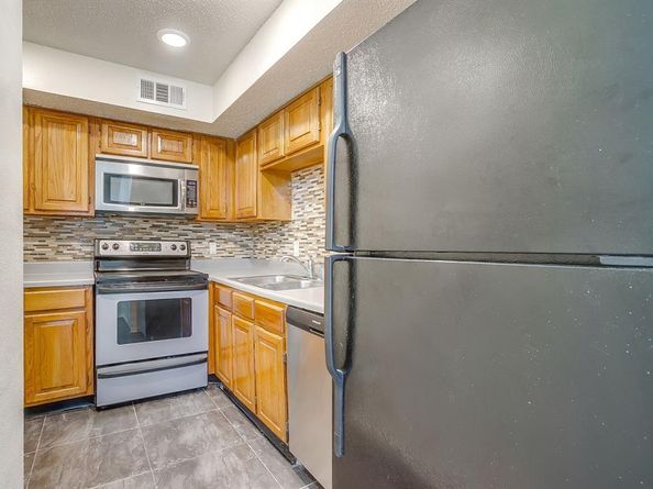 2300  Bamboo Drive  N207, Arlington Texas 76006