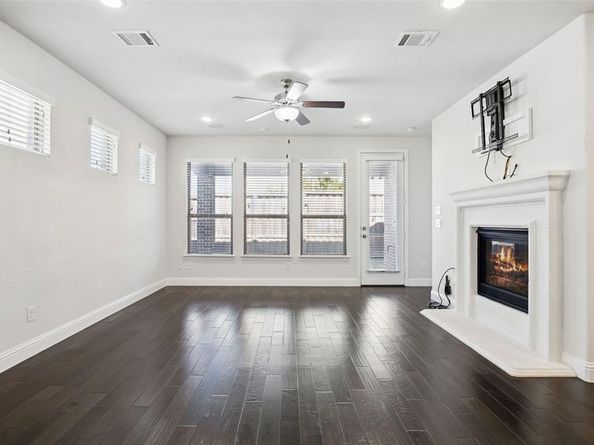 2229  Madison Street , Carrollton Texas 75010