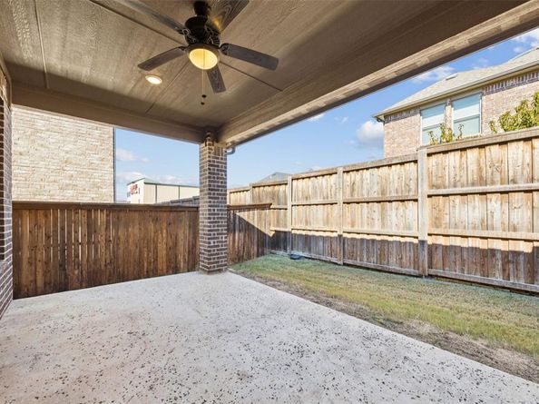 2229  Madison Street , Carrollton Texas 75010