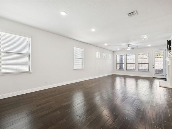 2229  Madison Street , Carrollton Texas 75010