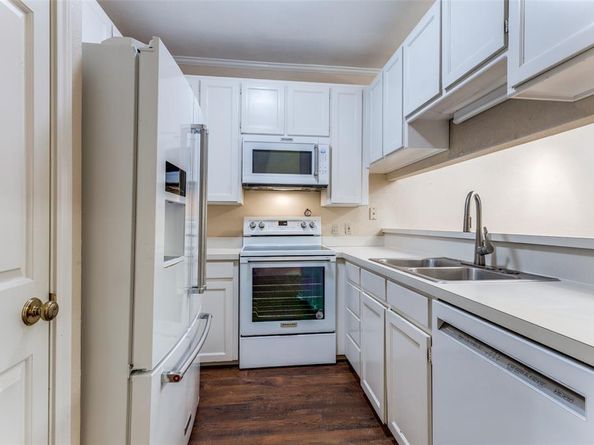 1218  Wooded Trail , Hurst Texas 76053