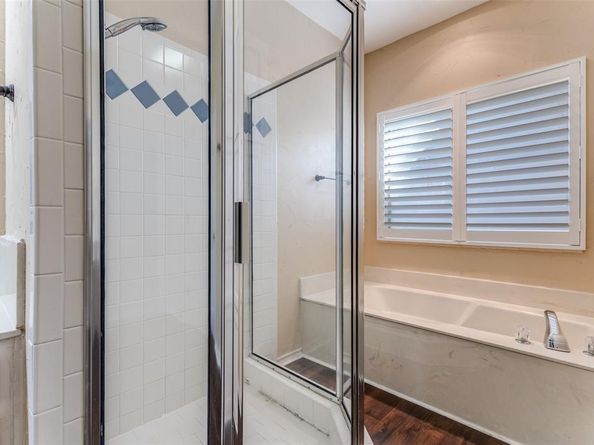 1218  Wooded Trail , Hurst Texas 76053