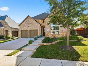 708  Petunia Drive , Lantana Texas 76226