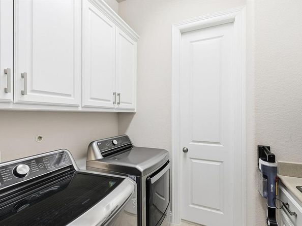 708  Petunia Drive , Lantana Texas 76226