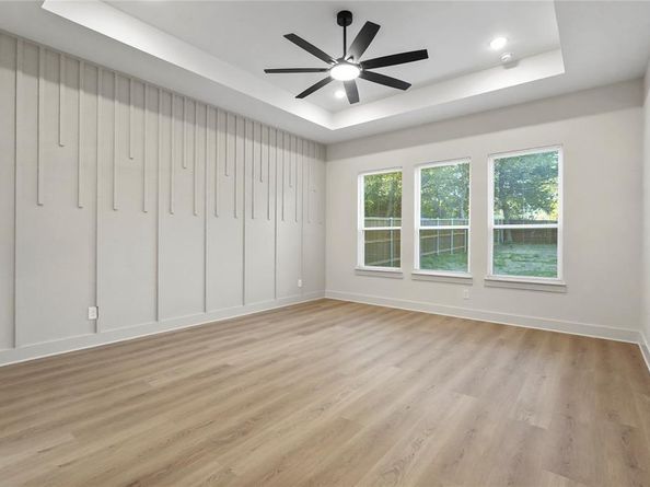 1611  Waweenoc Avenue , Dallas Texas 75216