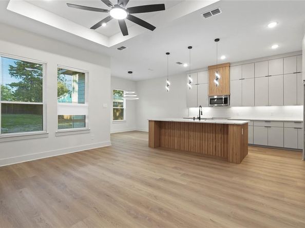 1611  Waweenoc Avenue , Dallas Texas 75216